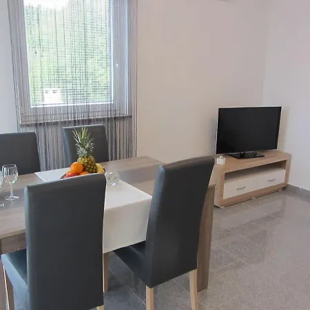 Διαμέρισμα Tadic